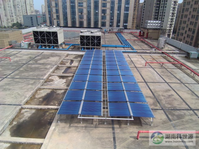 深國投（龍灣）商業廣場太陽能熱水系統工程